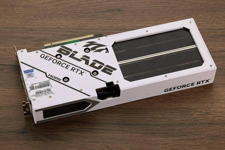 影驰GeForce RTX 5060 Ti 圣刃MAX OC vs 迪兰RX 460 4G X-Serial 深度对比