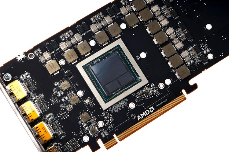 显卡规格对比示意图