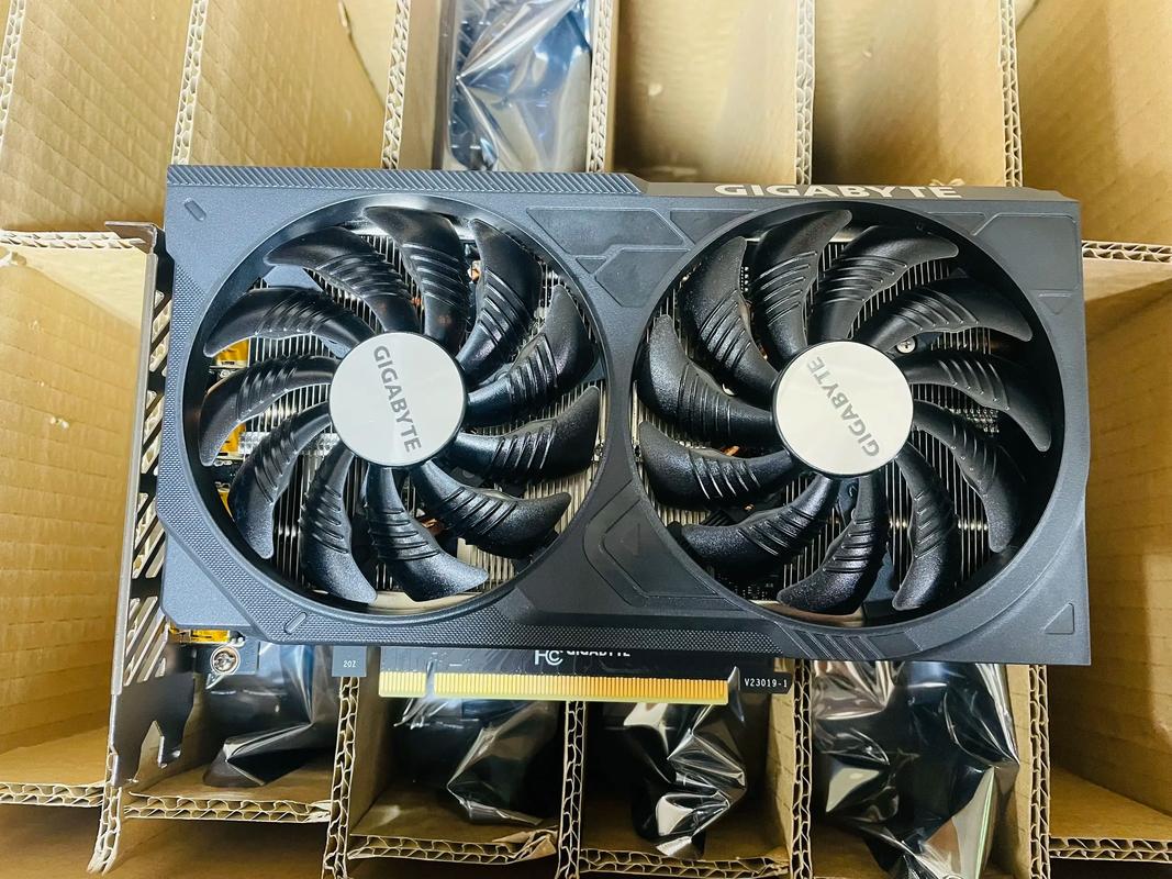 技嘉RTX 4060 风魔 OC评测：紧凑高效的1080P甜品卡新选择