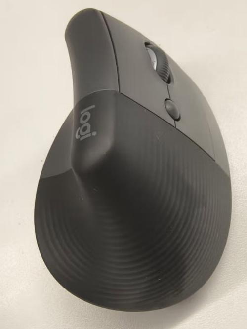 罗技M115鼠标评测：经典便携有线光电鼠标 入门办公首选