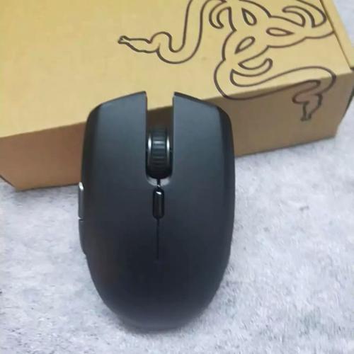 Razer 刺鳞树蝰无线鼠标深度评测：便携商务与游戏性能的完美平衡