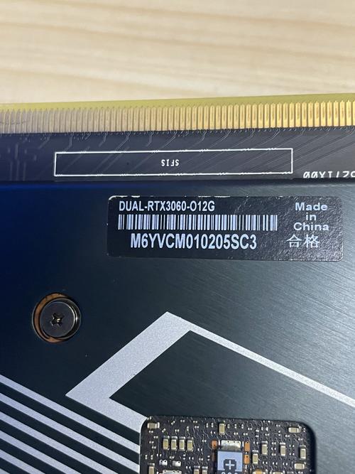 现代高性能显卡内部电路板特写