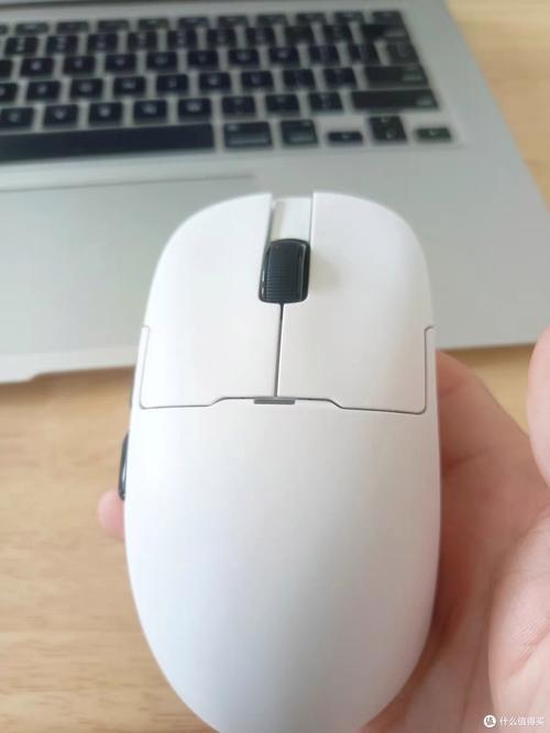 双飞燕ES9有线游戏鼠标评测:8000DPI竞技利器 入门级高性价比之选