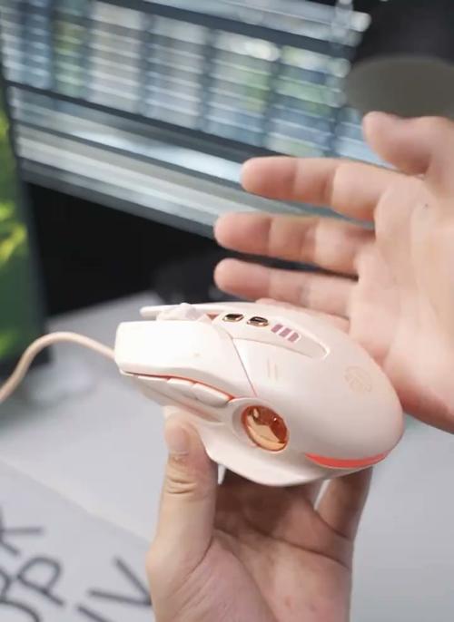 英菲克W8 有线电竞鼠标评测：8800DPI高性价比颜值担当