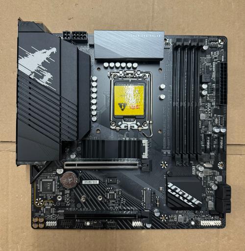 技嘉 B460M AORUS ELITE 评测:稳定耐用 Micro ATX 主板 办公游戏两相宜