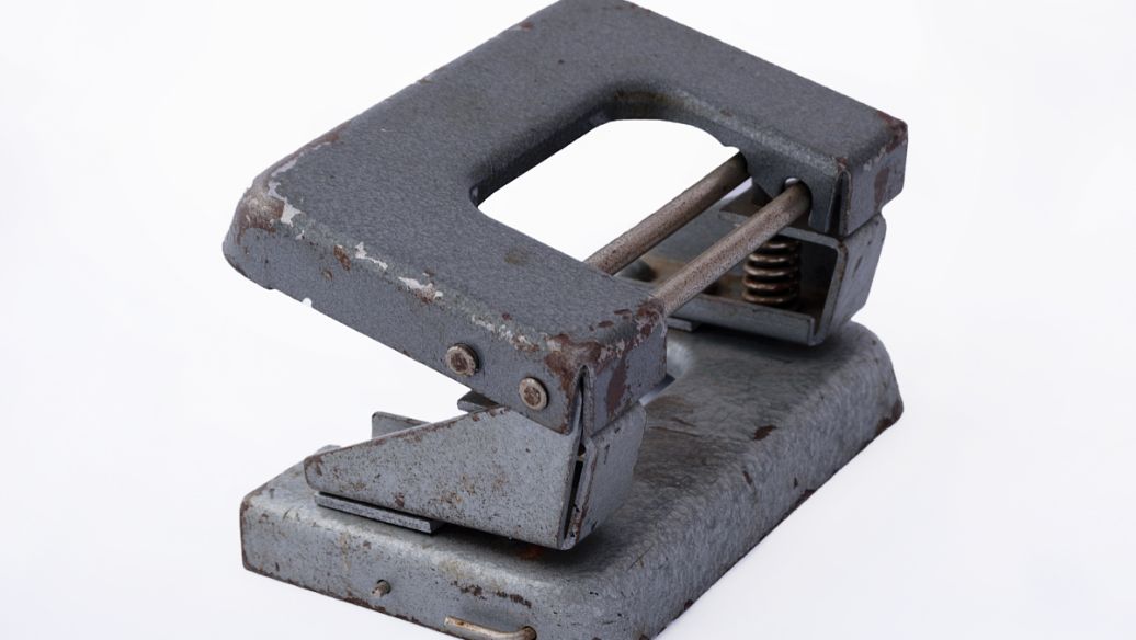 圣迪威 ZP01 黑色手机支架评测：创意不锈钢设计，便捷手机伴侣