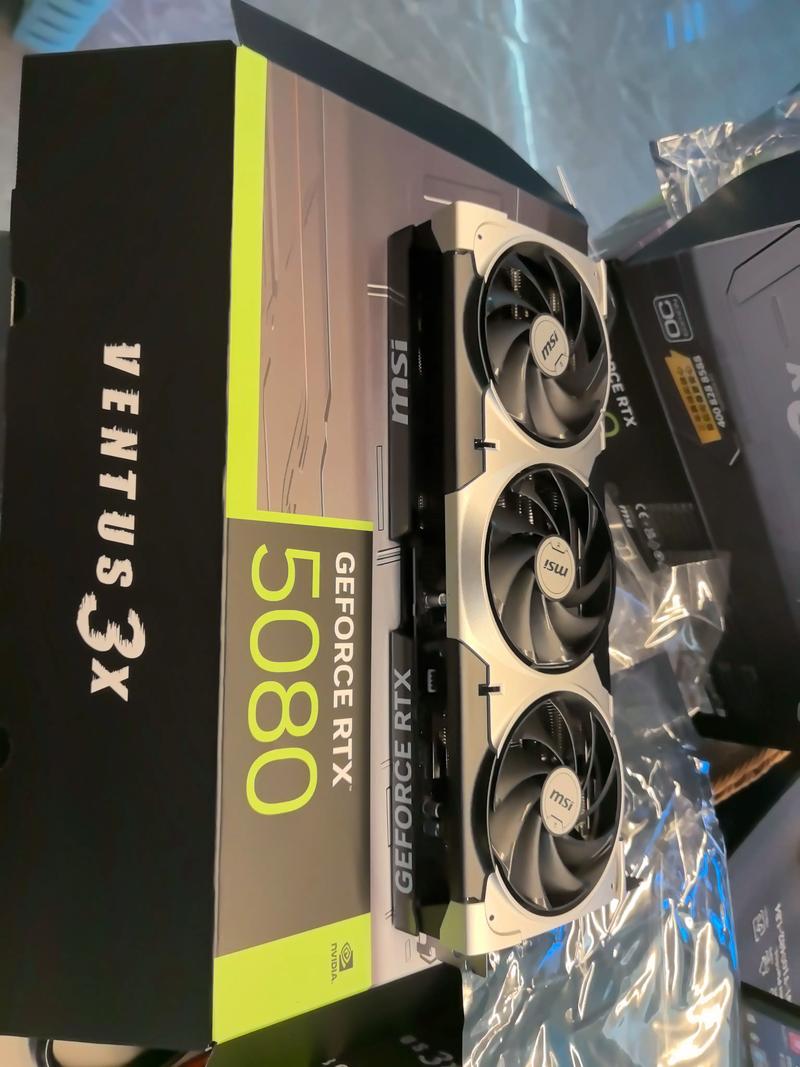 显卡规格对比示意图