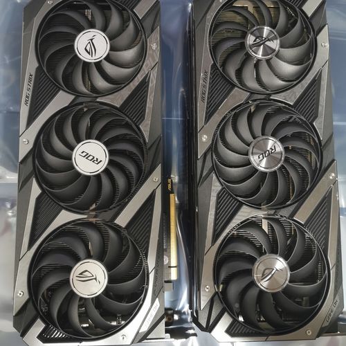 电脑硬件内部组件展示