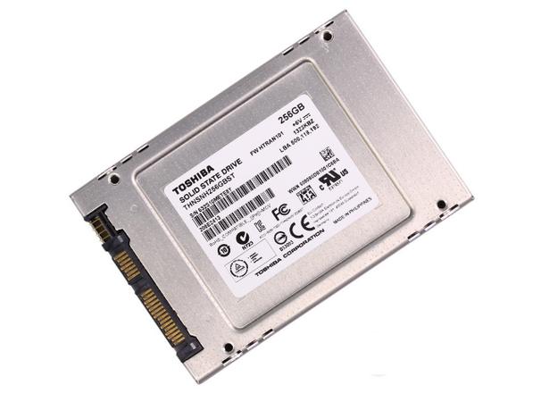 东芝Q300(120GB)固态硬盘深度评测:入门级SATA3 SSD的性能与可靠性解析