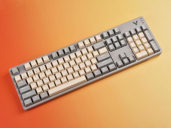 维咖D75 vs 雷柏V500PRO vs 联想KB101 深度对比:机械与薄膜的终极对决