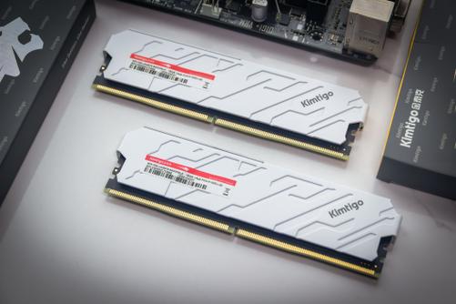 金泰克速虎武曲星 DDR5 6400 32GB 内存深度评测：高频率大容量，台式机性能新选择