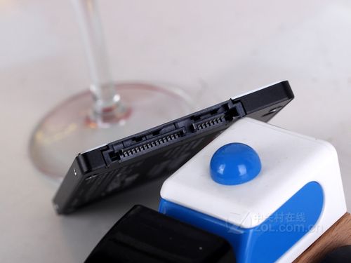 三星845DC PRO（800GB）评测：SATA3时代的性能王者，800GB大容量固态硬盘深度解析