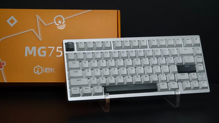 珂芝K98 V2 vs 航世HB157 vs 艾石头MG75 PRO 深度对比