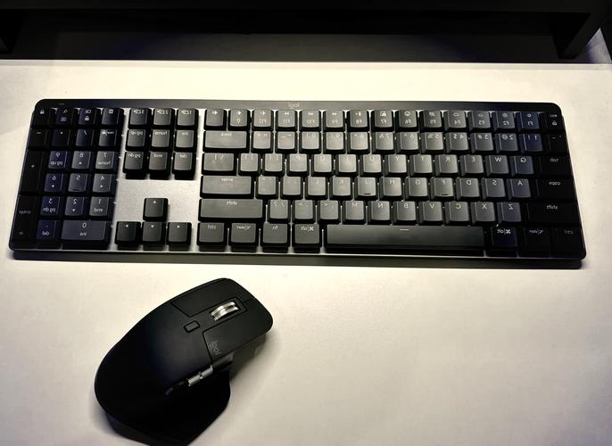 黑吉蛇AL70 vs 罗技mechanical vs 黑爵刺客 深度对比