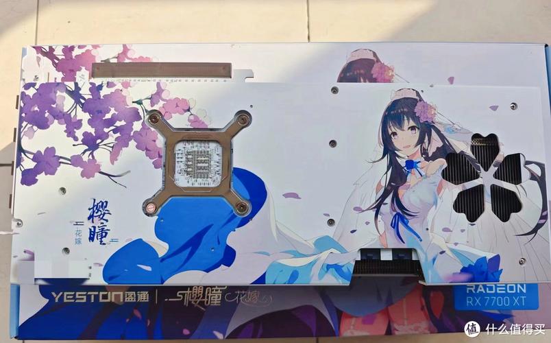 电竞玩家在高端电脑前游戏