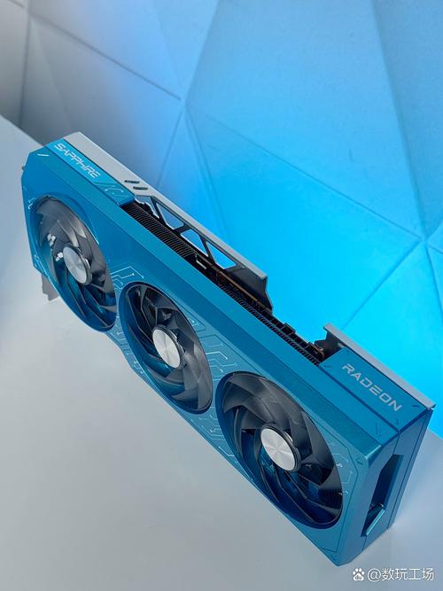 蓝宝石RX 6750 GRE 12G vs Inno3D GTX 1050 深度对比