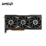 玩家在电脑前游戏，象征高性能需求