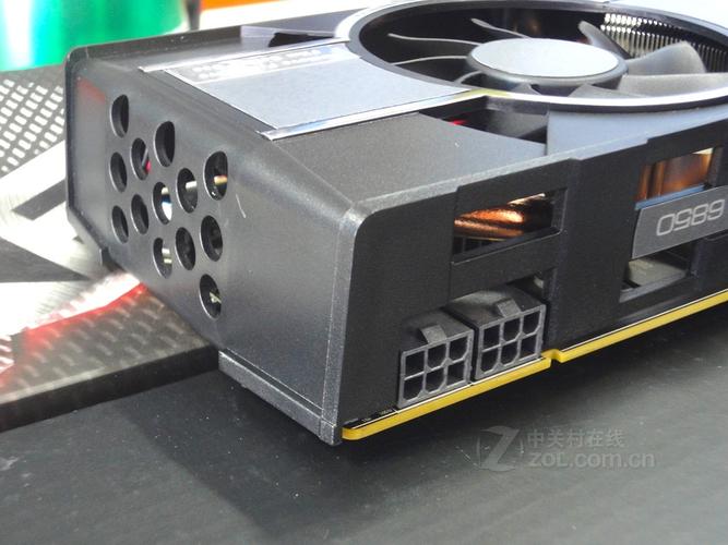 价格与性价比分析图表