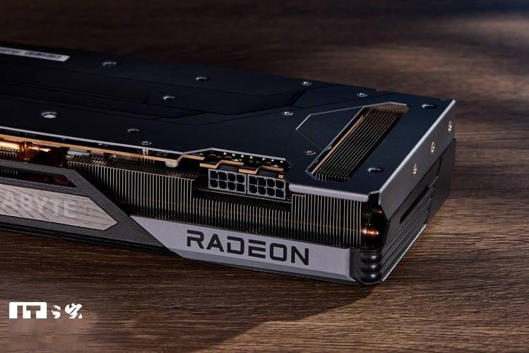 技嘉AORUS Radeon RX 7900 XTX ELITE 24G vs 技嘉GTX 1080 G1 ROCK 8G 深度对比