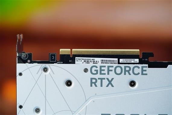 价格标签与显卡