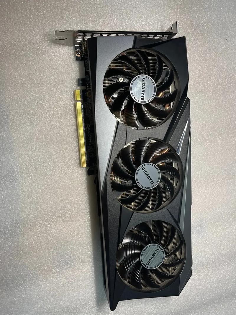 技嘉RTX 3060 Ti vs 华硕GTX 1080 Ti 深度对比