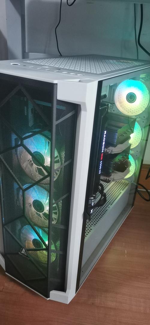 电竞玩家正在使用高性能电脑游戏