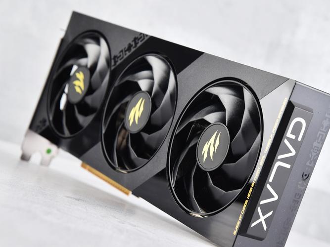 硬件组件对比展示