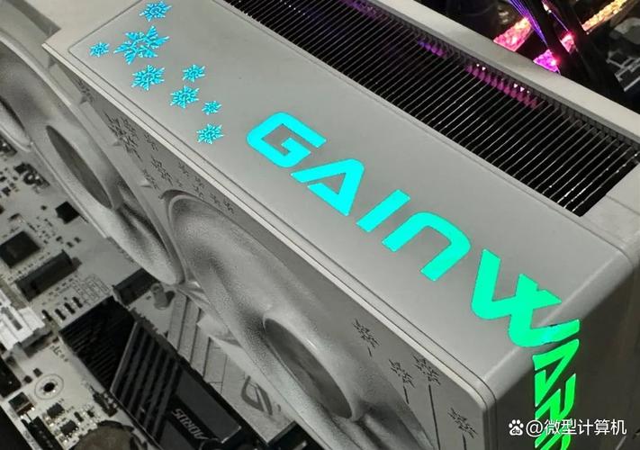 显卡在机箱中的运行状态