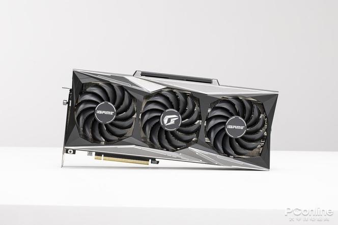 用户选择电脑硬件组件