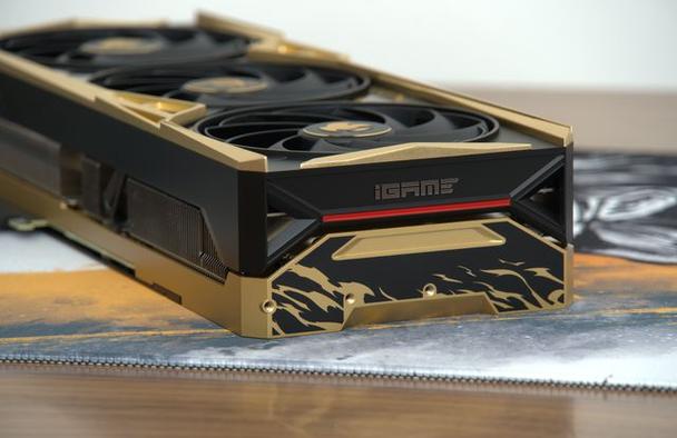 购物车中的电脑硬件与价格对比图表