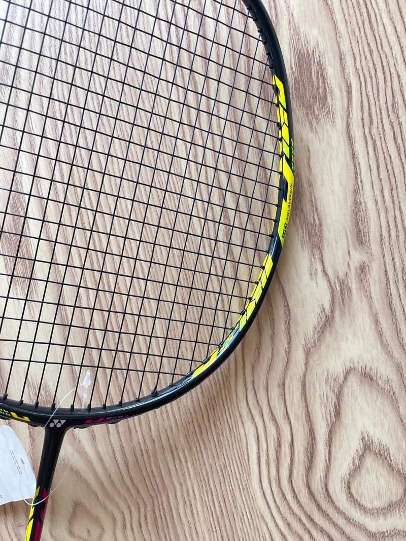 硬盘运行时散热风扇特写