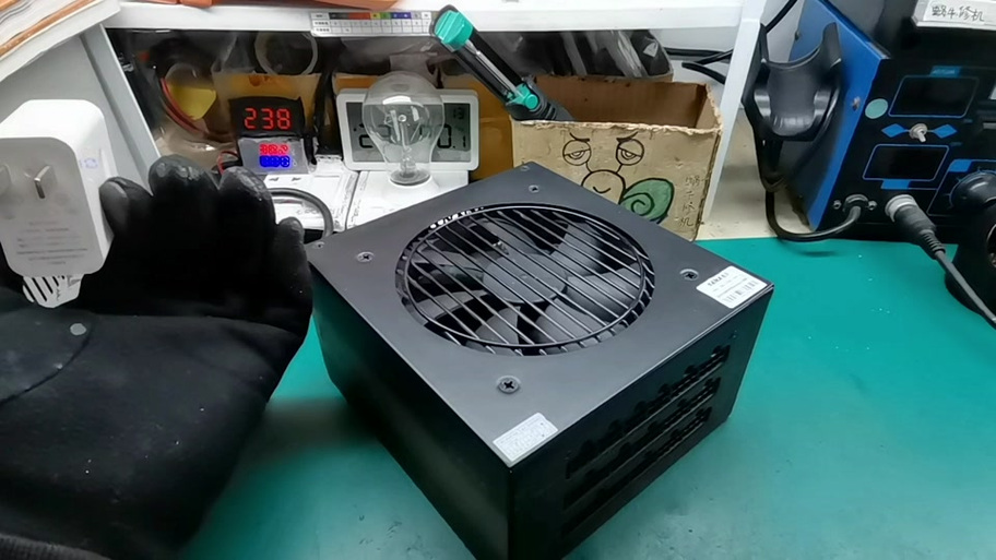 Internal view of high efficiency PSU components