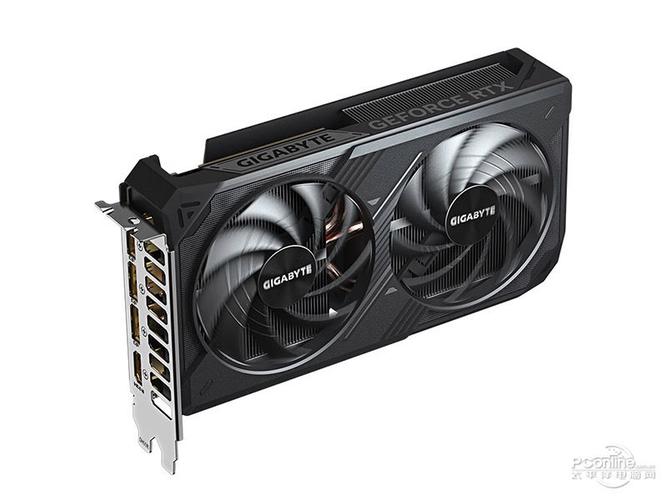 不同用户群体使用电脑的示意图