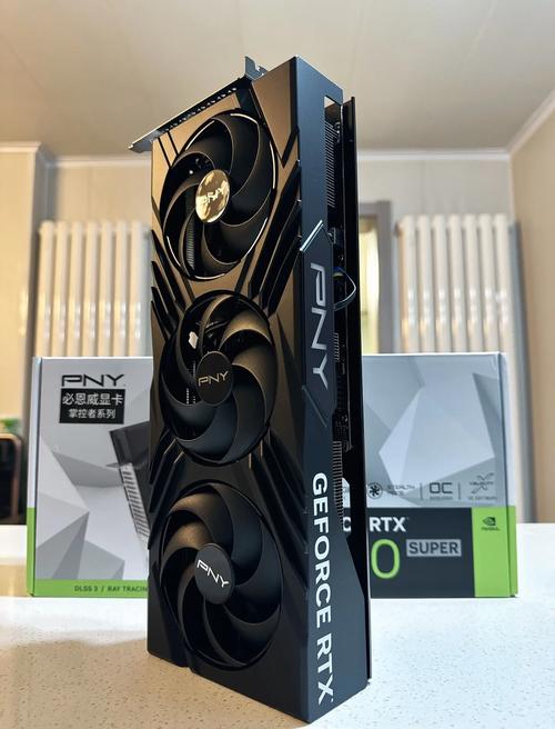 游戏画面与帧率监测软件同屏显示，体现性能测试