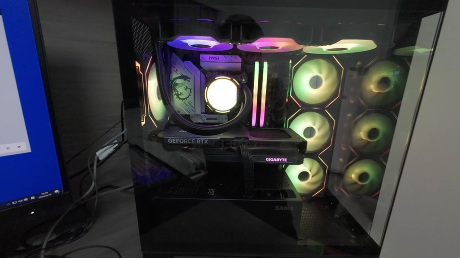 先马金钻650M 金牌SFX全模组电源深度评测：小体积大功率性价比之选