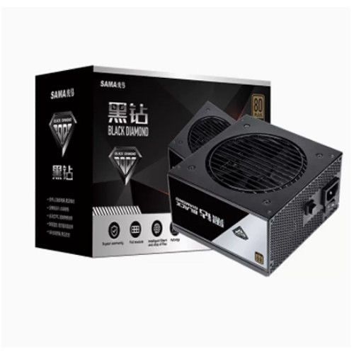 白色电源线材与连接器细节