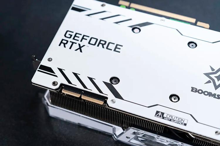 高性能游戏电脑运行画面