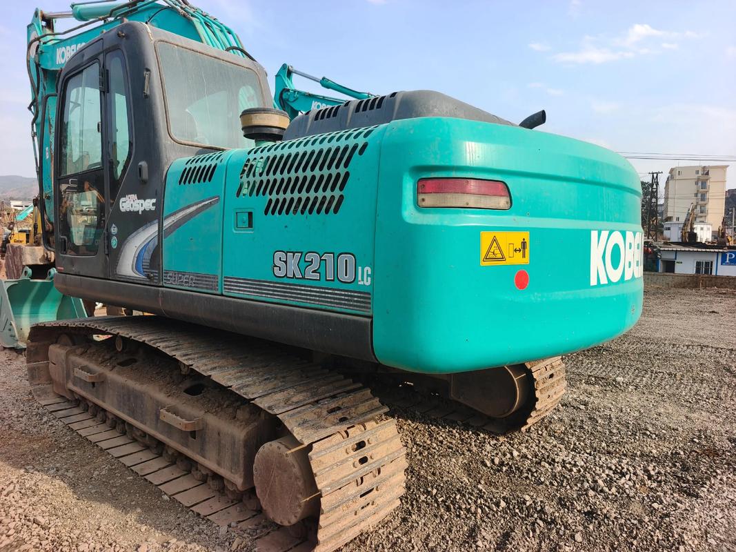 Desktop speaker heat management