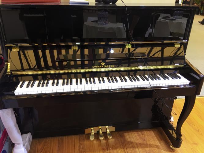 Playing music on desktop speakers