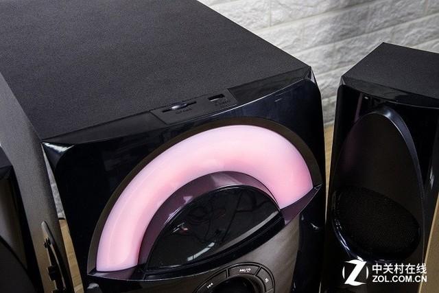2.1声道音箱黑色低音炮细节