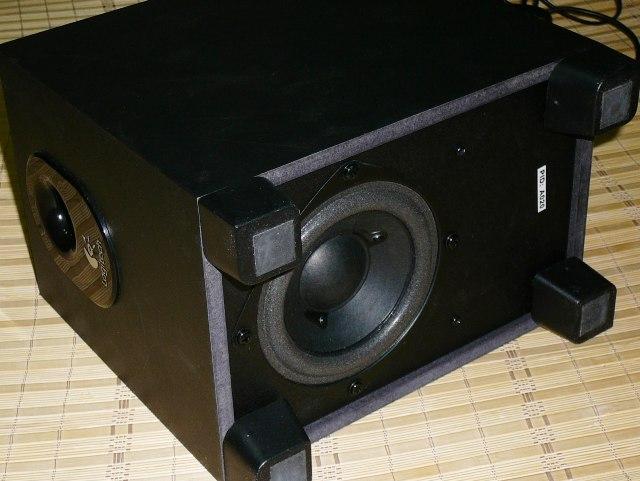 罗技Z313音箱功耗与散热表现