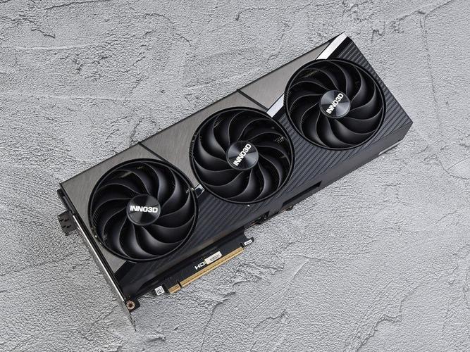 用户选购电脑硬件场景