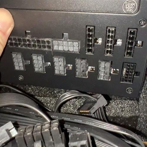 电源规格接口特写