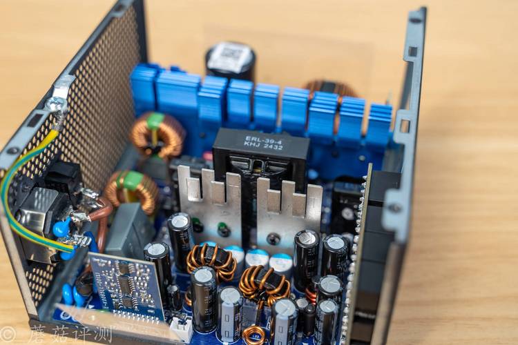 高性能电脑硬件运行状态