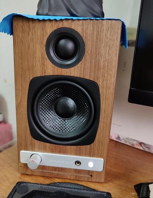 音箱电源与散热细节