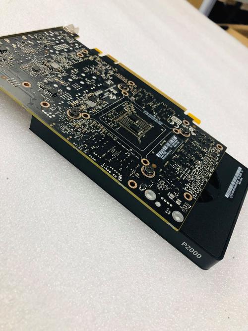 NVIDIA Quadro P2200 vs 索泰GTX 760-2GD5 霹雳版 HB 深度对比