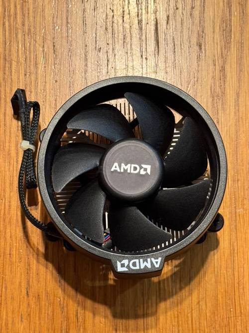 Desktop CPU hardware installation