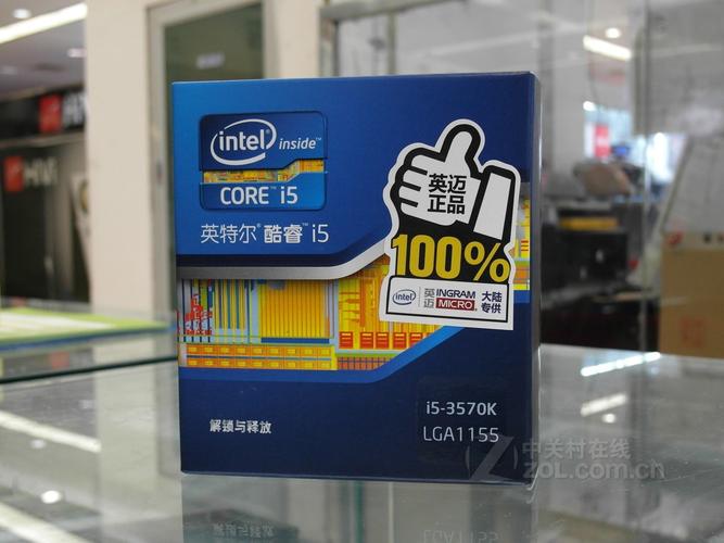 Intel 处理器盒装与芯片外观