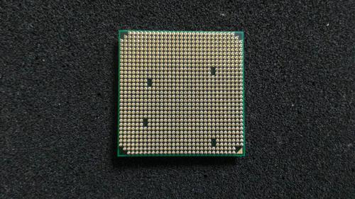 CPU 安装在主板上的规格展示