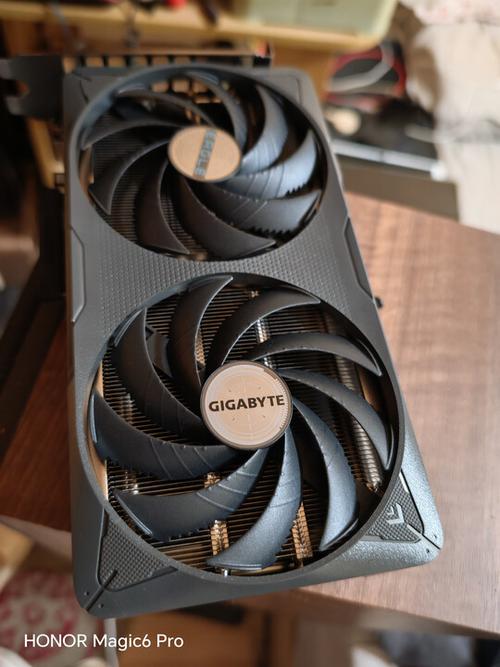 技嘉RTX 5060 Ti vs 祺祥9500GT 深度对比：跨越时代的显卡对决